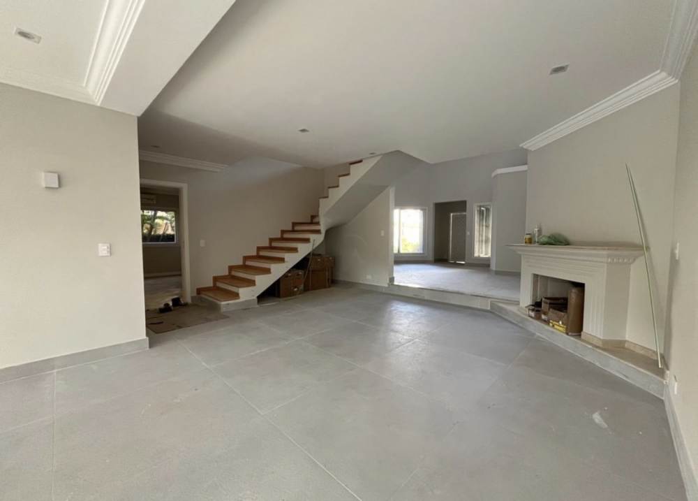 Casa em Condomínio Alphaville Santana de Parnaiba 