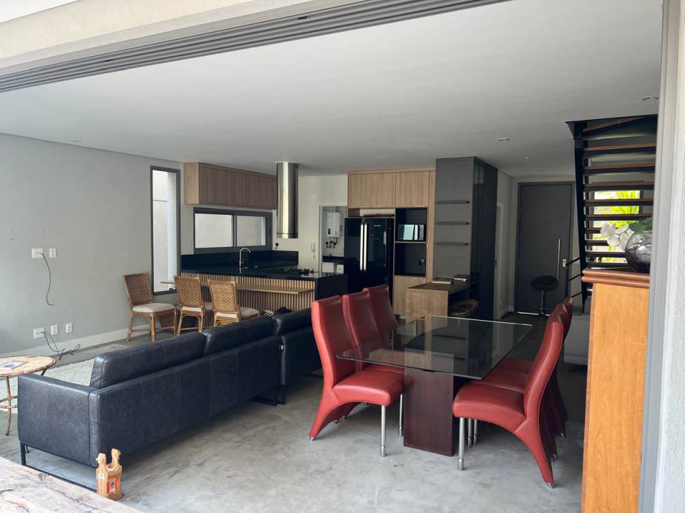 Casa em Condomínio Alphaville Santana de Parnaiba 